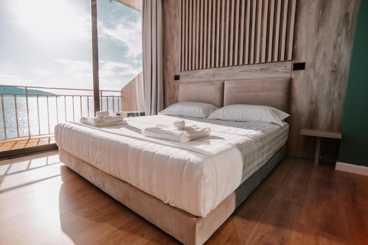 Vlorë Inn Hotel מראה חיצוני תמונה