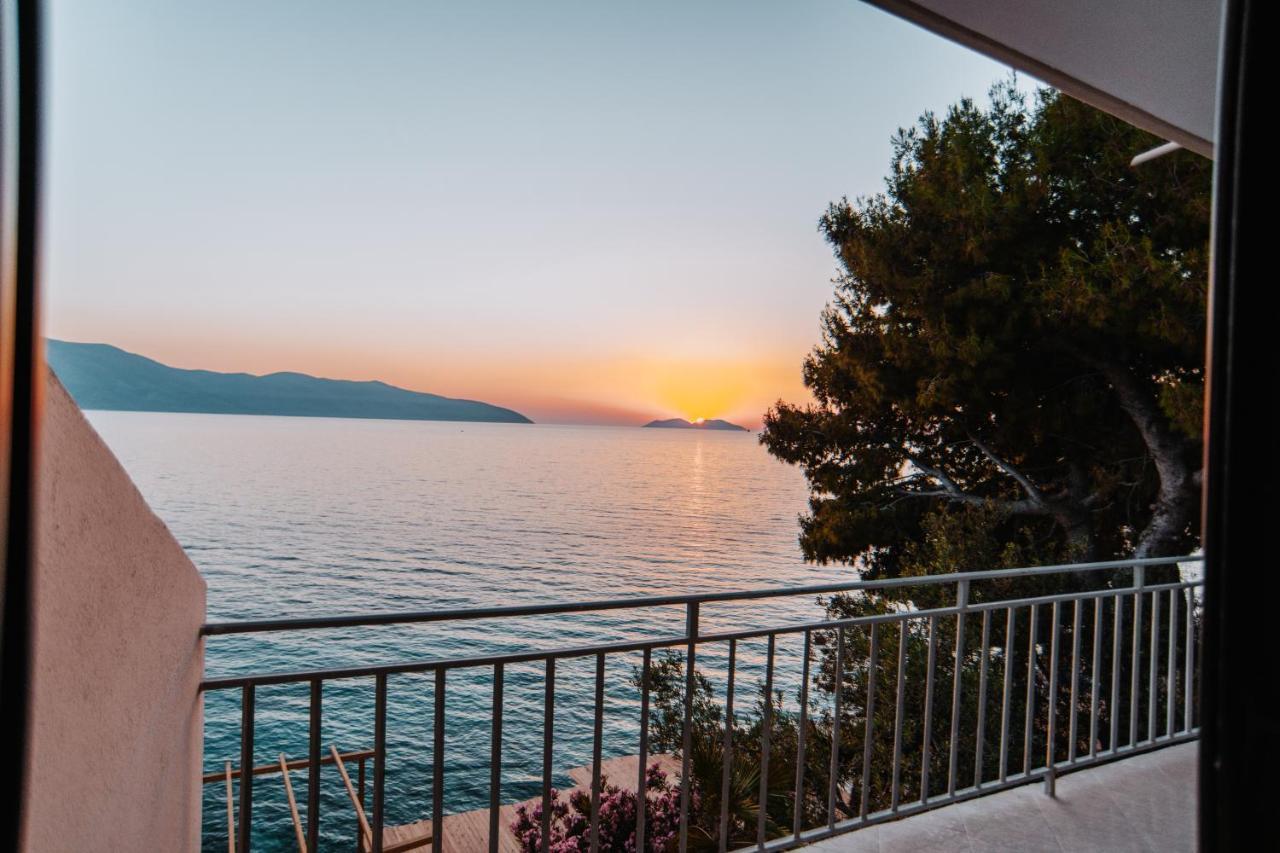 Vlorë Inn Hotel מראה חיצוני תמונה