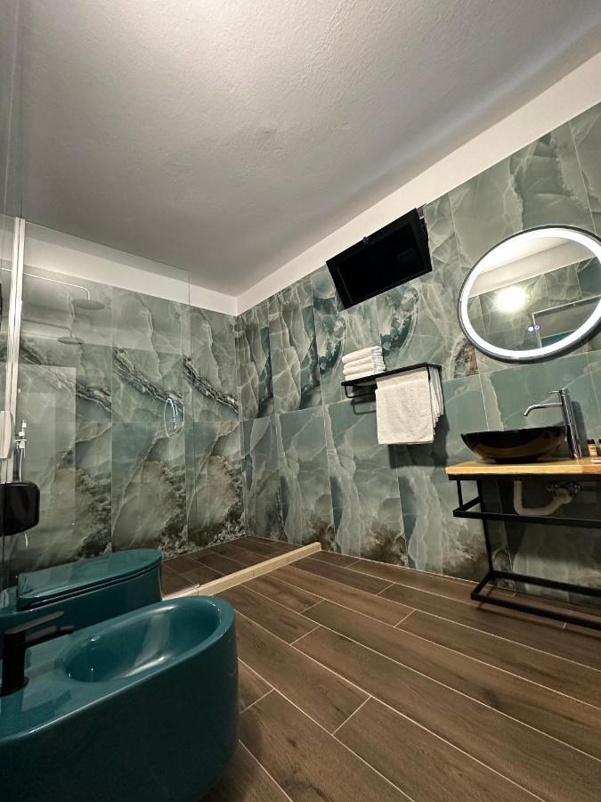 Vlorë Inn Hotel מראה חיצוני תמונה
