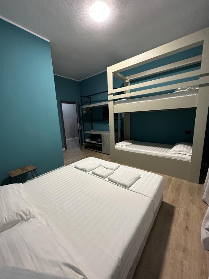 Vlorë Inn Hotel מראה חיצוני תמונה
