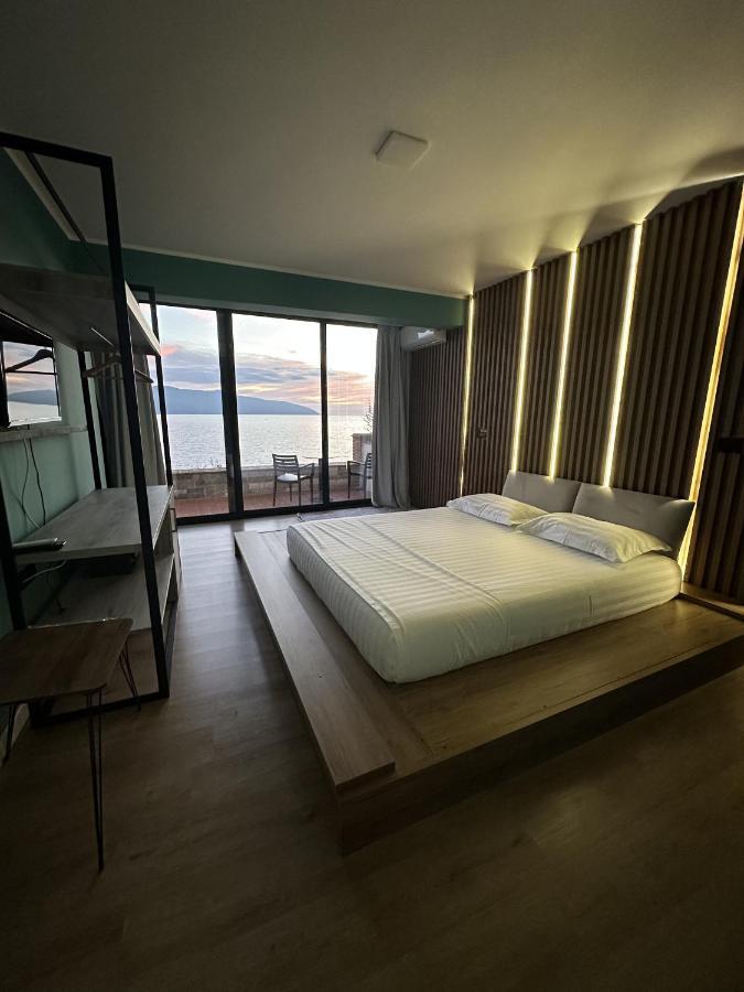 Vlorë Inn Hotel מראה חיצוני תמונה